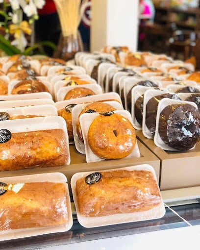 Tradicional Padaria  Confeitaria  Cafeteria