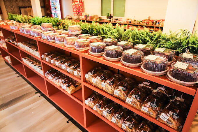 Tradicional Padaria  Confeitaria  Cafeteria