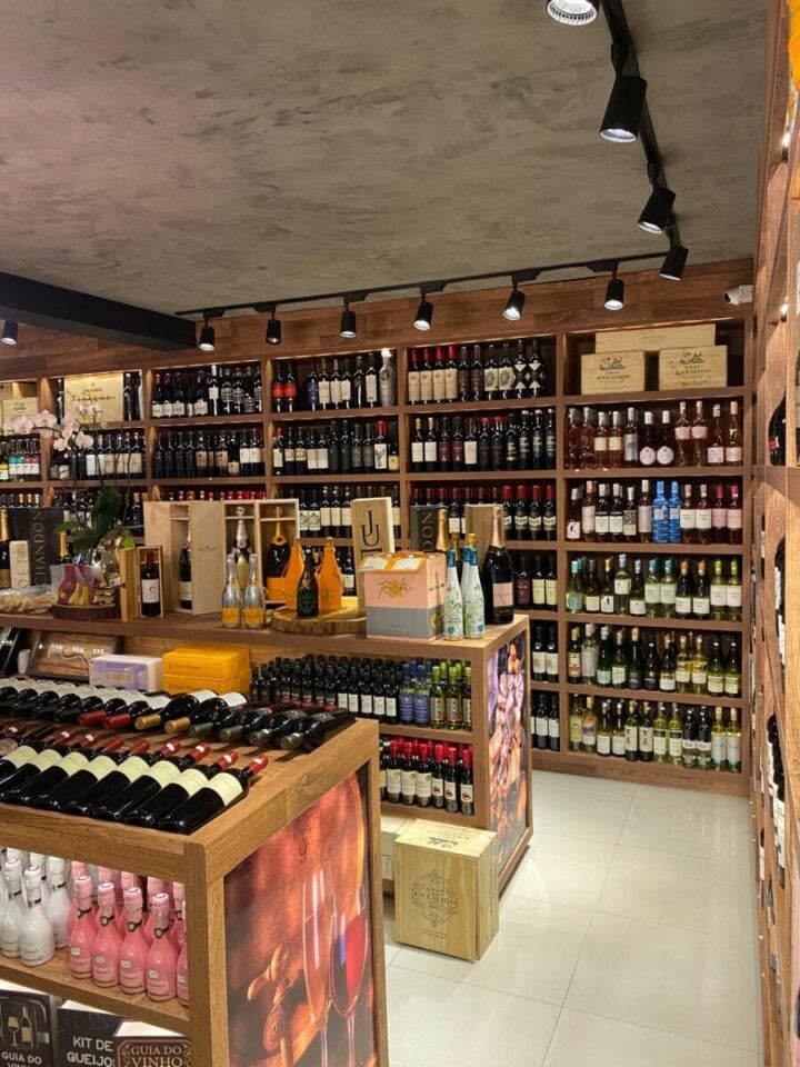 EMPÓRIO DE BEBIDAS PREMIUM À VENDA ZONA LESTE DE SÃO PAULO
