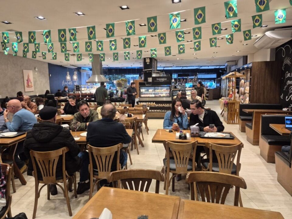 PADARIA E CONFEITARIA TRADICIONAL EXCELENTE OPORTUNIDADE DE INVESTIMENTO