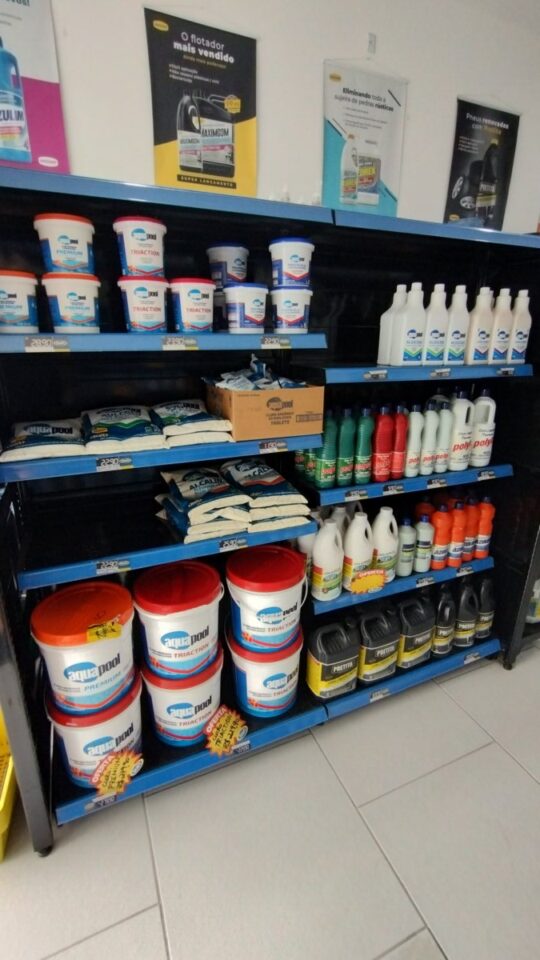 LOJA DE PRODUTOS DE LIMPEZA EM PLENA OPERAÇÃO