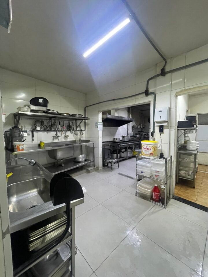 RESTAURANTE CONSOLIDADO, FATURANDO ATÉ R 150 MÊS PRONTO PRA OPERAR