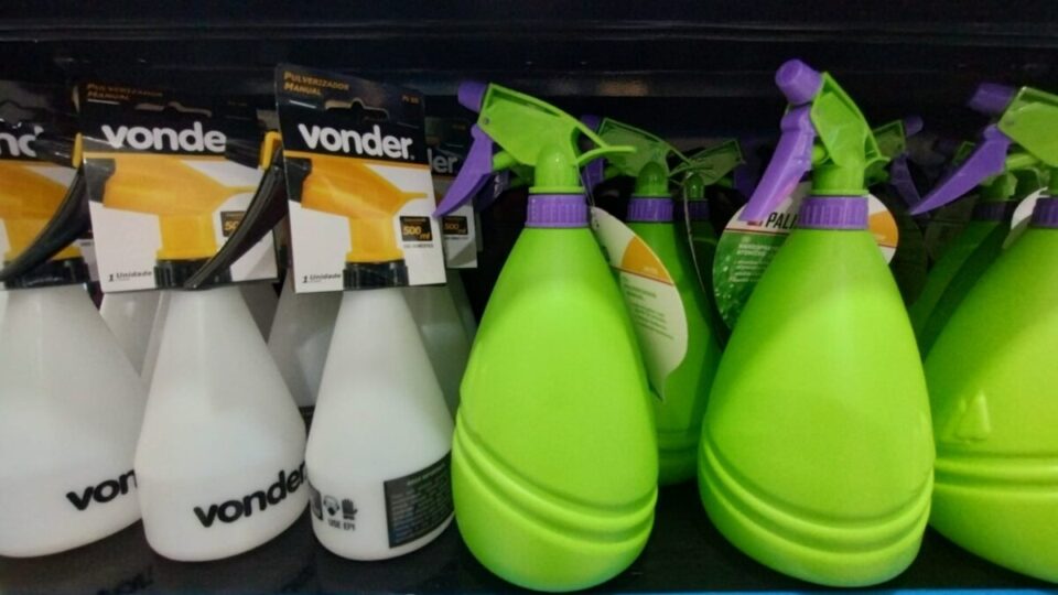 LOJA DE PRODUTOS DE LIMPEZA EM PLENA OPERAÇÃO