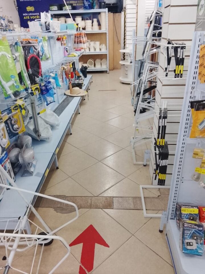 COMÉRCIO DE MATERIAIS DE CONSTRUÇÃO COM ESTRUTURA COMPLETA E OPERACIONAL EM