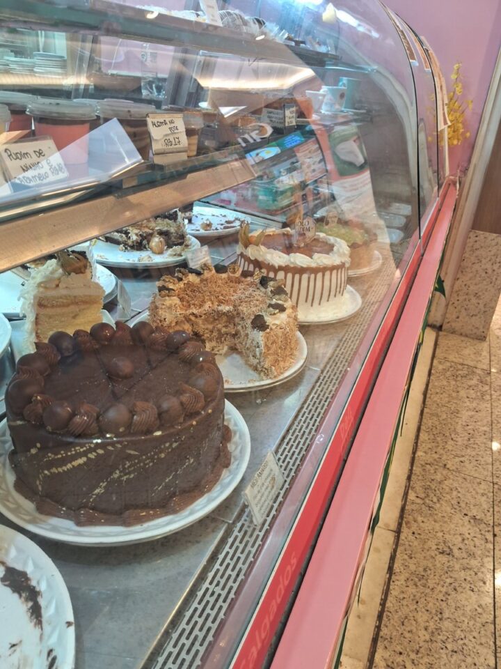 CONFEITARIA TRADICIONAL EM SÃO  JOSÉ-SC