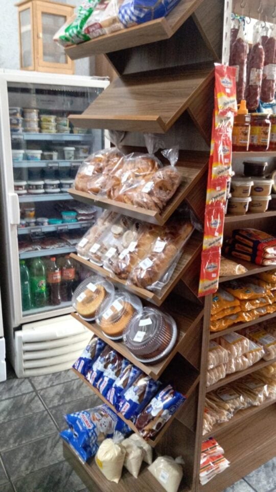 EMPÓRIO DE QUEIJOS E PRODUTOS SELECIONADOS À VENDA