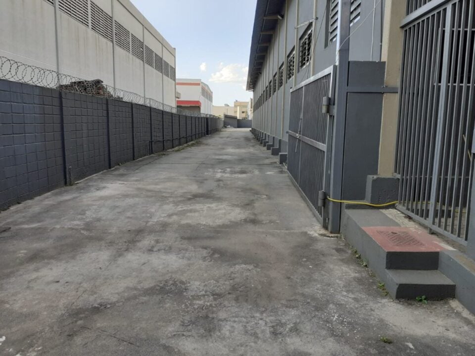 GALPÃO INDUSTRIAL À VENDA EM GUARULHOS/SP