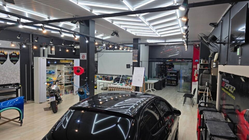ESTÉTICA AUTOMOTIVA