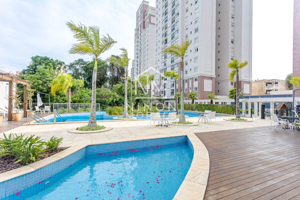 APARTAMENTO EM CONDOMÍNIO CLUBE, SACADA , 3 Q, 2 V NO PORTÃO/CURITIBA/ PR