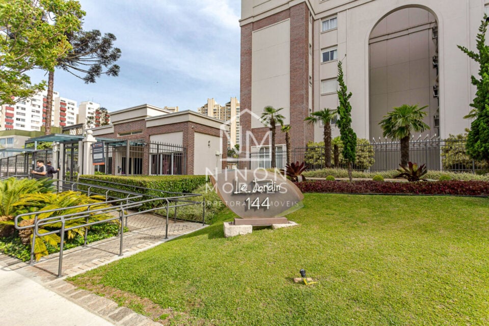 APARTAMENTO EM CONDOMÍNIO CLUBE, SACADA , 3 Q, 2 V NO PORTÃO/CURITIBA/ PR