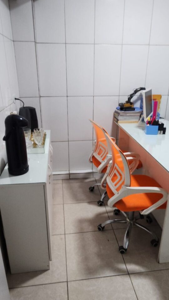 Loja a venda no bairro Boqueirão, 400m² faturamento médio 100 mil