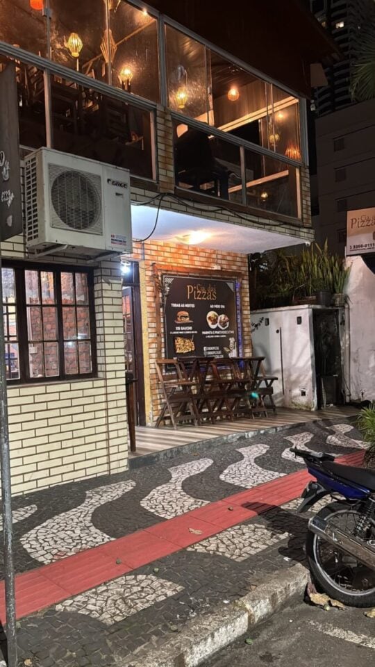 Passa-se ponto de pizzaria