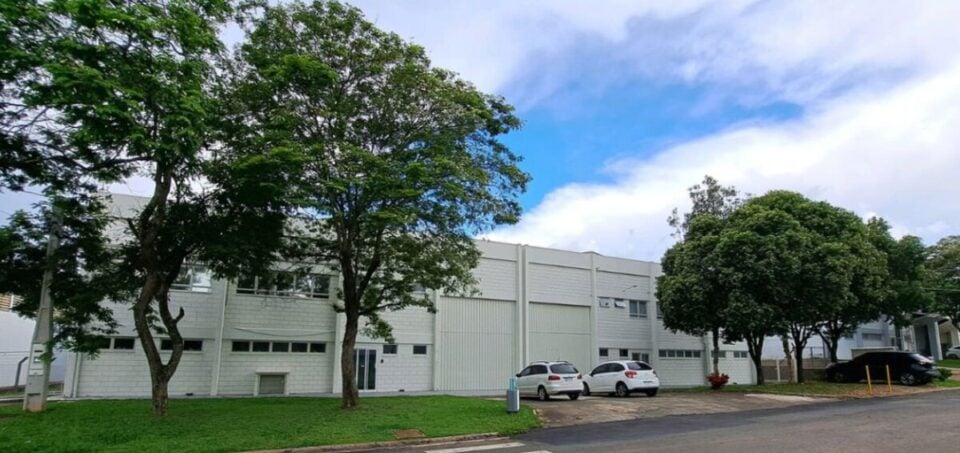 Fábrica de Cosméticos e Perfumaria – Estrutura Industrial Completa 2000 m²