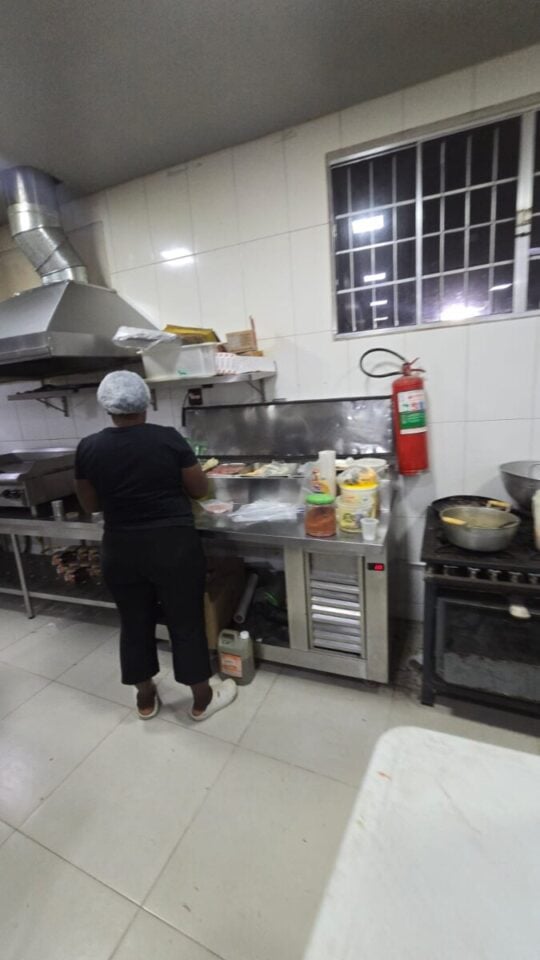 Vende-se Pizzaria  Dark Kitchen com Faturamento de R185 mil Com Energia S