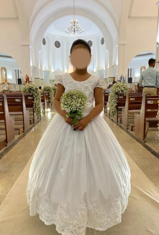 Loja de vestidos de dama de honra e festa infantil, 105 m²