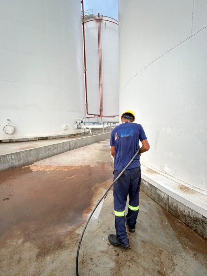 Empresa de serviços técnicos de limpeza industrial