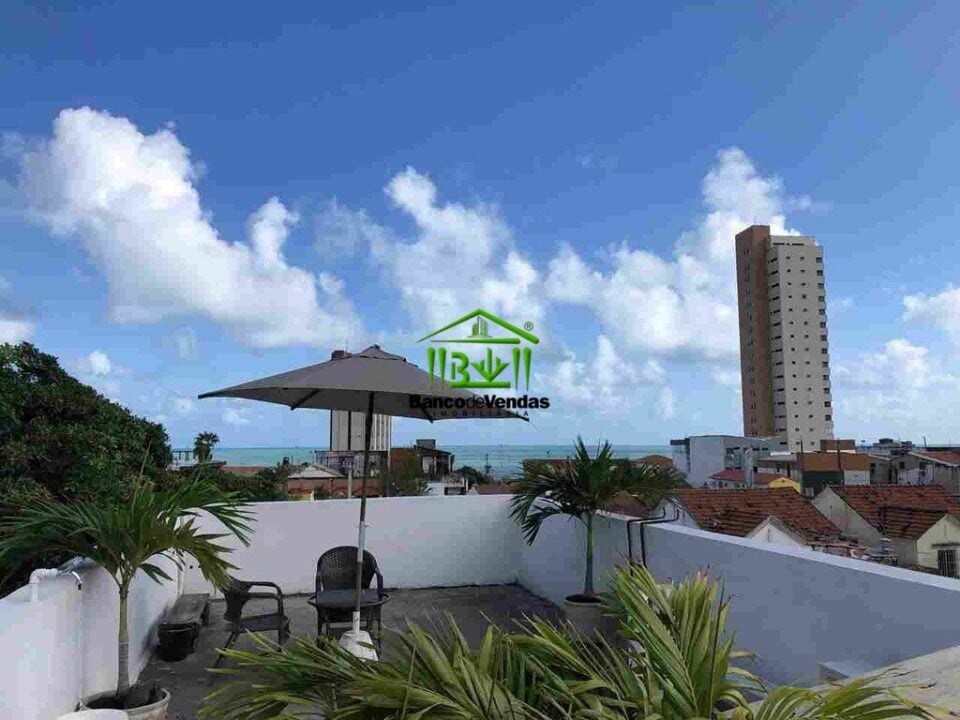 Prédio com Pousada com 9 Flats na Praia de Iracema no Ceará – 2431