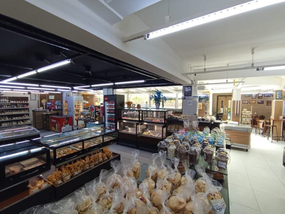 Vendo Estrutura Montada de Padaria e Confeitaria – 3055-SC