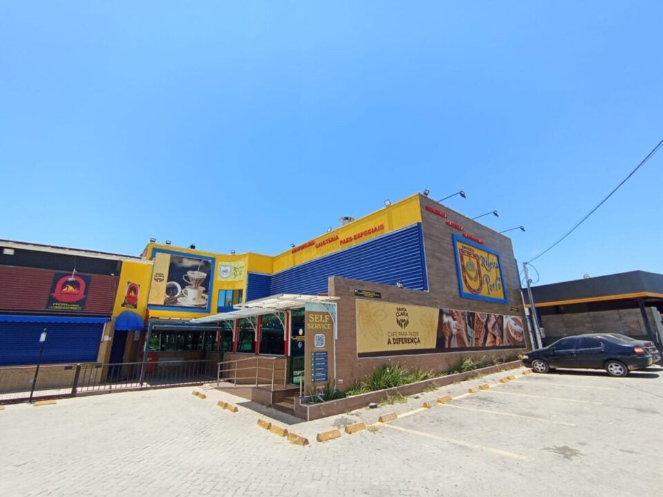 Vendo Estrutura Montada de Padaria e Confeitaria – 3055-SC