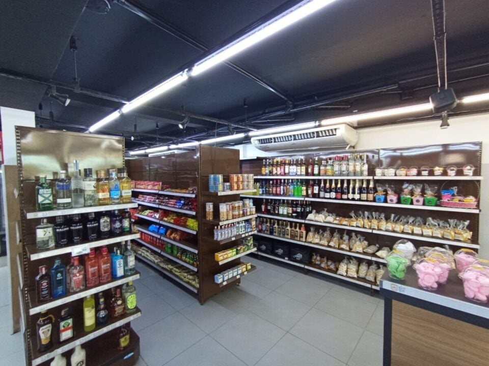 Vendo Estrutura Montada de Padaria e Confeitaria – 3055-SC