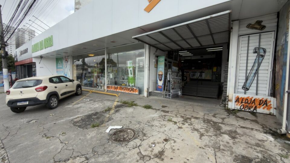 VENDE-SE LOJA DE MATERIAL DE CONSTRUÇÃO – CIDADE ADEMAR