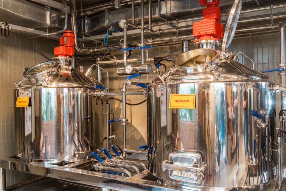 FABRICA DE CERVEJAS / CERVEJARIA ZONA OESTE