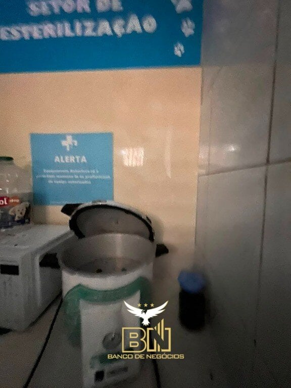 VENDO CLÍNICA VETERINÁRIA C/ LOJA DE PRODUTOS PET – 3045