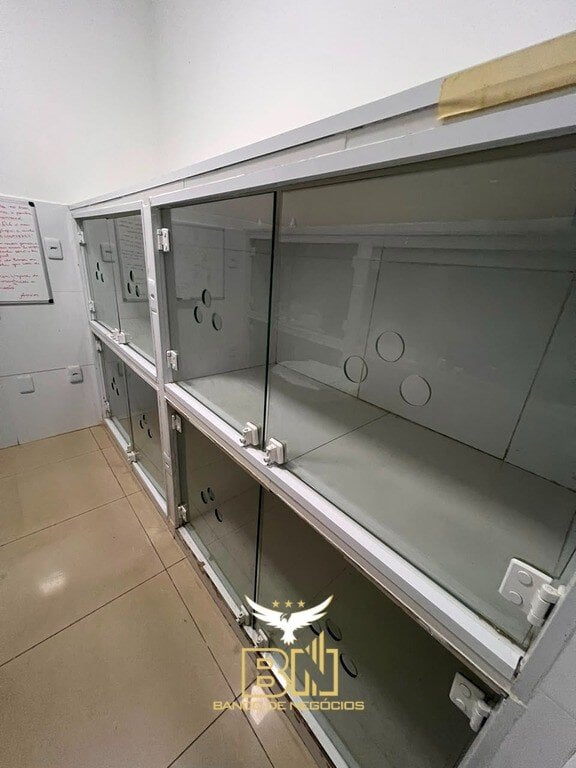VENDO CLÍNICA VETERINÁRIA C/ LOJA DE PRODUTOS PET – 3045