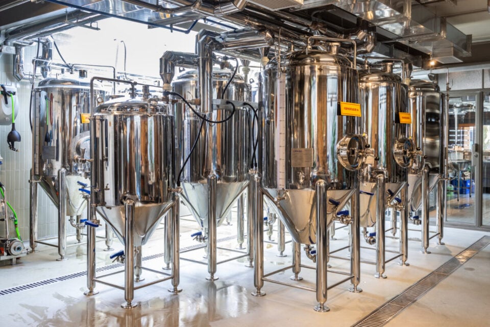 FABRICA DE CERVEJAS / CERVEJARIA ZONA OESTE