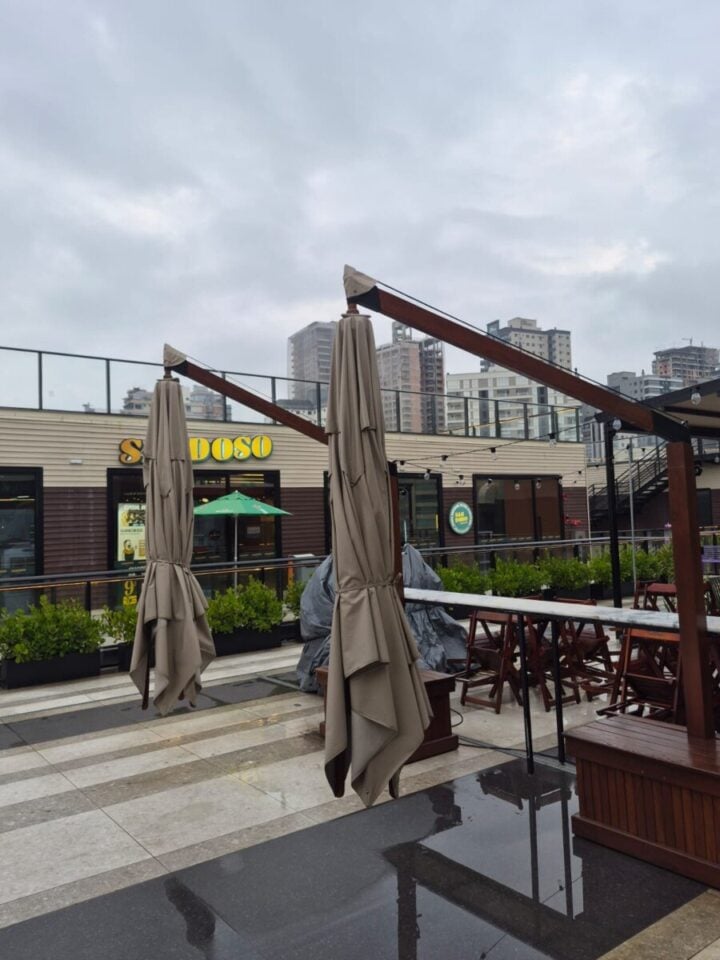 Restaurante no Pier O Porto em Meia Praia – Itapema/SC