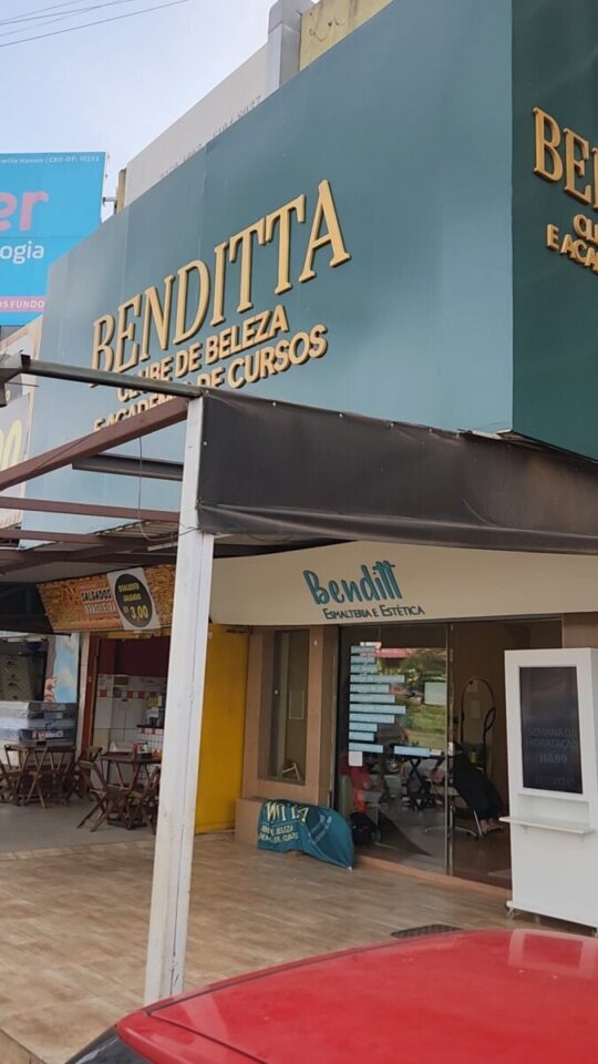 Vendo operação na área de Beleza e Cursos