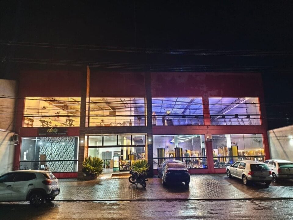 EXCEPCIONAL OPORTUNIDADE ACADEMIA A VENDA NO INTERIOR DE -SP